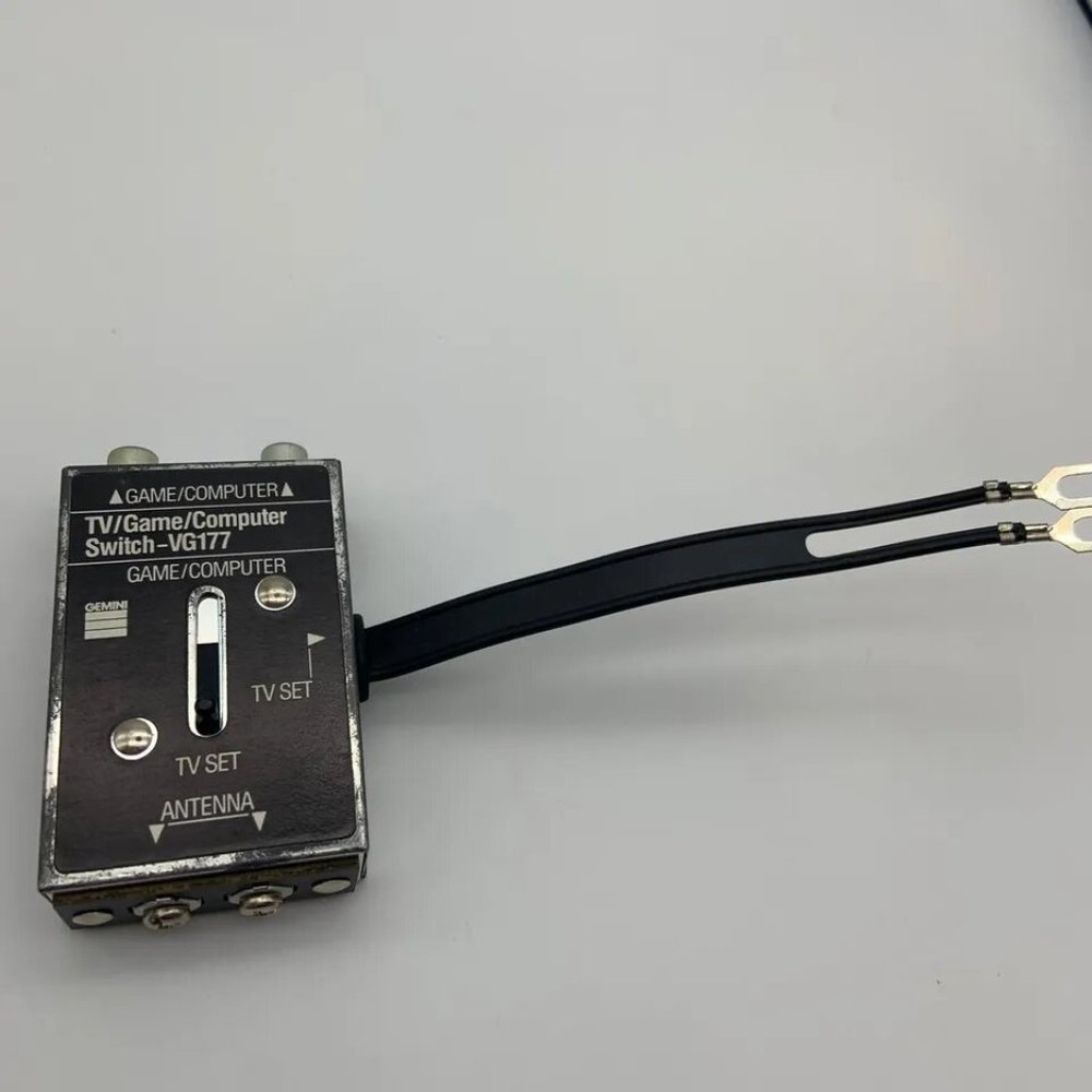 Vintage TV/Game/Computer VG177 Small Box Switch - Picture 3 of 10